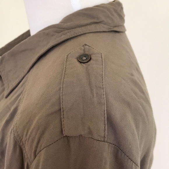 Torrid size 2X olive button up embroidered shirt - Picture 5 of 9